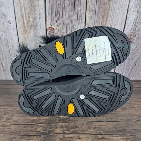 UGG Fluff Punk Zip Boot Sheepskin Women's Sz 5 Black Vibram Bottoms (VGC) - Picture 8 of 10